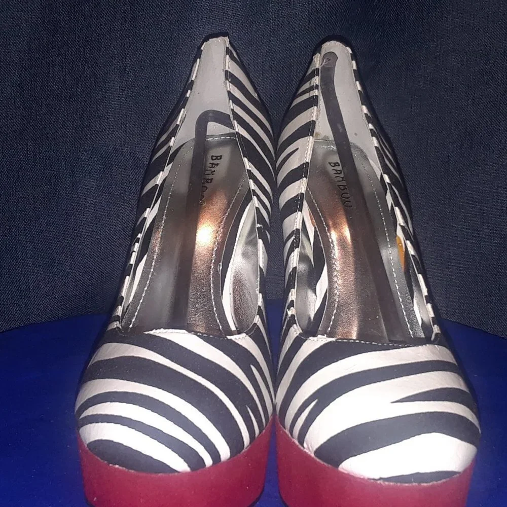 TRI- COLOR WEDGE